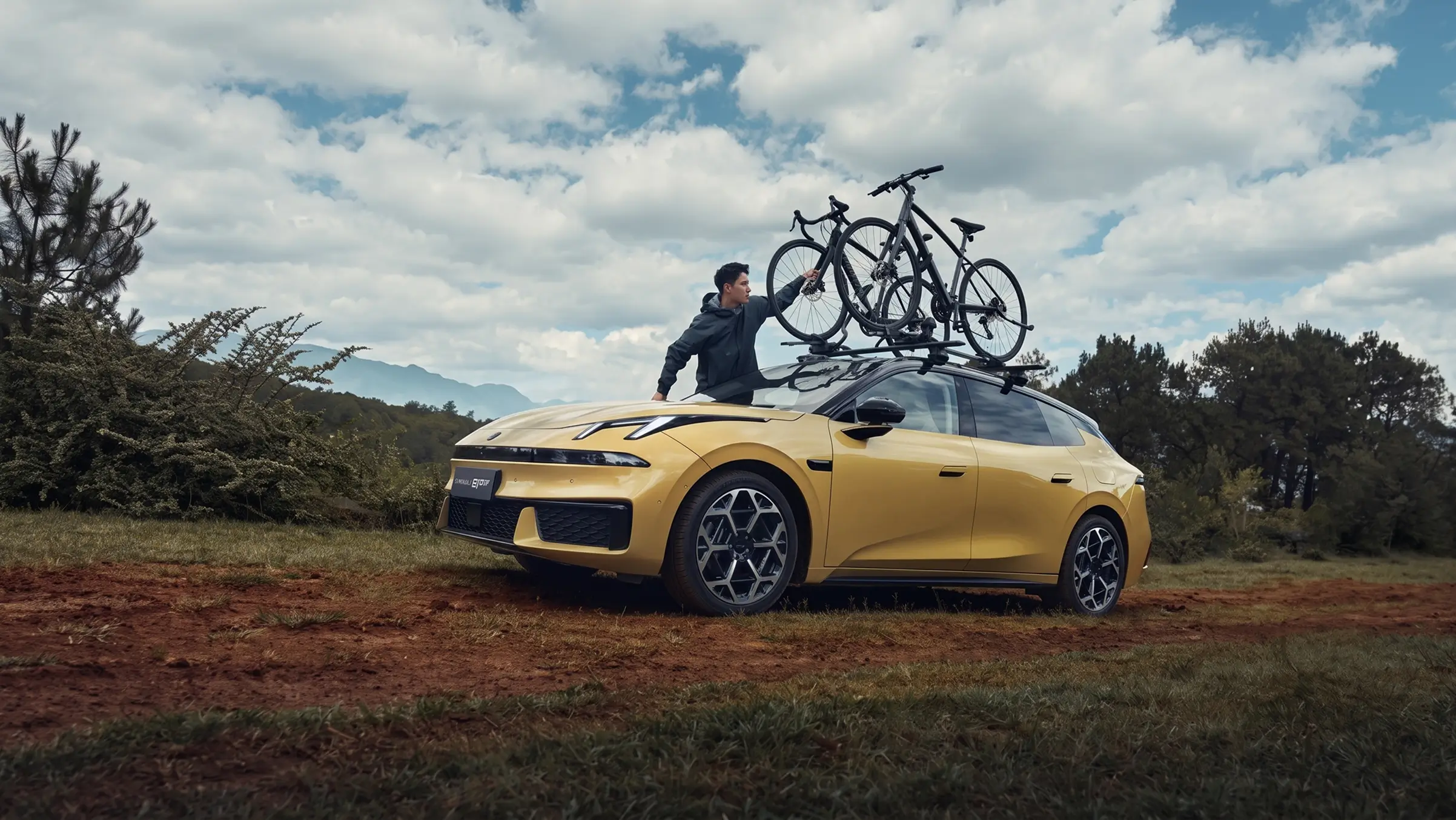 Багажник и рейлинги на крыше Lynk & Co 07 GT